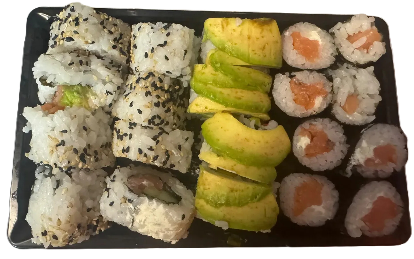 Combo do Chefe — seleção de uramaki, califórnia e hossomaki de salmão